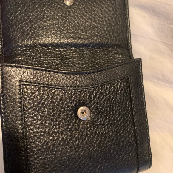 Authentic Gucci Leather Wallet - Picture 2 of 14